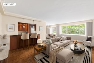 10 E 70th St Unit 4B, New York, NY 10021