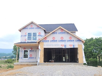 227 Green Tree Rd, Pembroke, VA 24136