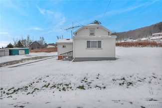 944 Coyle Rd, Bolivar, NY 14715