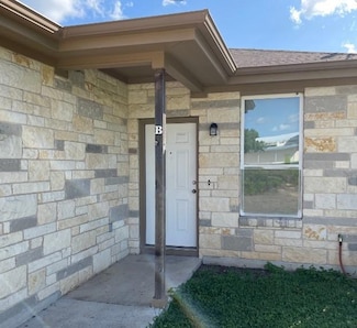 1375 Loop 332 Unit B, Liberty Hill, TX 78642
