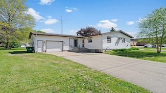 407 S Pleasant Ave, Polo, IL 61064