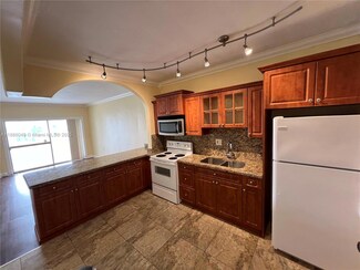 1600 NE 114th St Unit 307, Miami, FL 33181