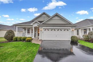 98 French Oaks Ln Unit 12A, East Amherst, NY 14051
