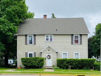 335 8th Ave, Baraboo, WI 53913