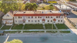 7579 Chrysler Dr, Detroit, MI 48211