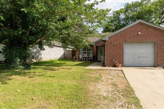 2700 18th St W, Irving, TX 75060