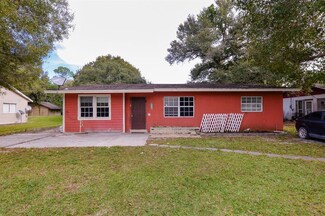 2920 Middle Rd, Fort Pierce, FL 34981