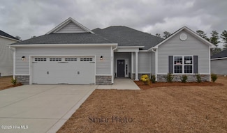 761 Regiment Rd, Jacksonville, NC 28546