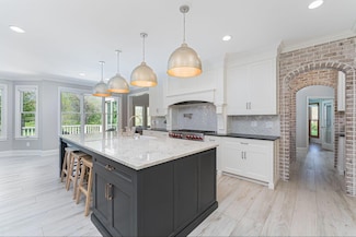 9071 Tartan Fields Dr, Dublin, OH 43017
