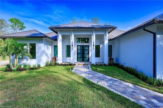 5211 Coral Wood Dr, Naples, FL 34119