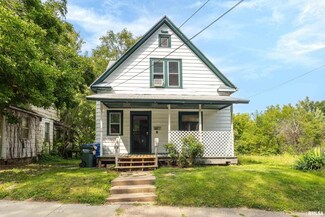1914 E 14th St, Davenport, IA 52803