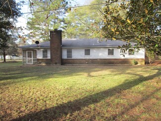 3878 Roy Rd, Shreveport, LA 71107