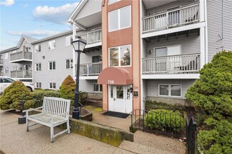 728 Beverage Hill Ave Unit 7, Pawtucket, RI 02861