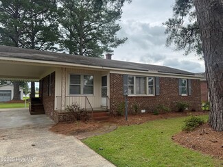 107 Paul St, Washington, NC 27889