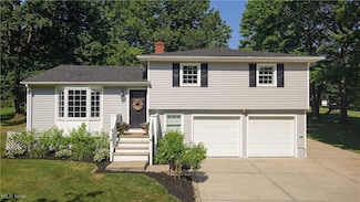 849 Parker Rd, Aurora, OH 44202