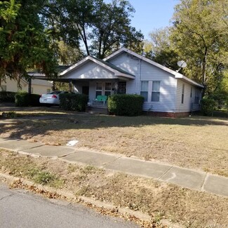 614 E Highland Ave, Malvern, AR 72104