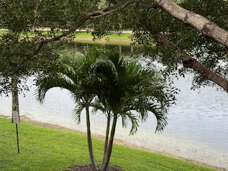 2806 Veronia Dr Unit 114, Palm Beach Gardens, FL 33410