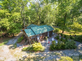 142 County Line Rd S, Rutherfordton, NC 28139