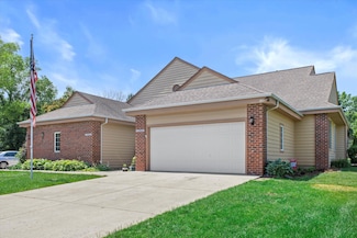 W159N4837 Graysland Dr E Unit 2, Menomonee Falls, WI 53051