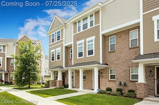 2500 Normandy Rd Unit 29, Royal Oak, MI 48073