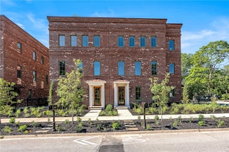 300 NW 5th St, Bentonville, AR 72712