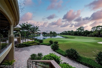 1630 Winding Oaks Way Unit 102, Naples, FL 34109