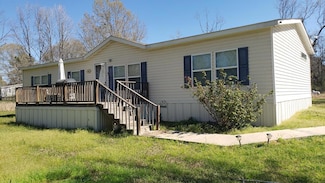 183 Prison Ln, Woodville, MS 39669