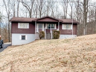 119 Liberty Dr, Clendenin, WV 25045