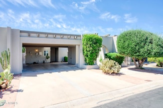 609 E Royal Palm Square S, Phoenix, AZ 85020