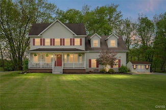 101 Pinehurst Ln, Oriskany Falls, NY 13425