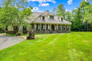 44 Buker Way, New London, NH 03257