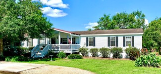 2215 Jack Beaver Rd, Santa Fe, TX 77517