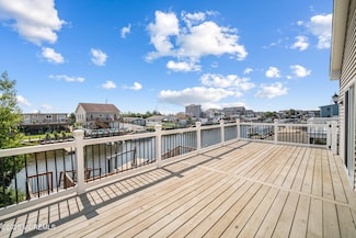 1 S Ensign Dr, Little Egg Harbor Township, NJ 08087