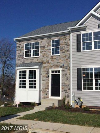 2712 Theresa Ln, Baltimore, MD 21227