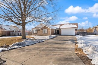 4411 Erin Dr, Floyds Knobs, IN 47119
