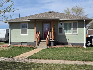 727 E 5th St, Russell, KS 67665
