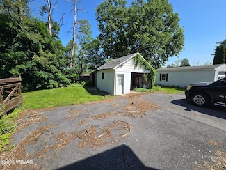2636 Riverside Dr, Williamsport, PA 17702
