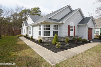 2791 Meadow Lake Dr, Toms River, NJ 08755