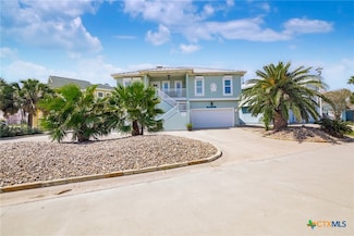 104 Bay Harbor Dr, Aransas Pass, TX 78336