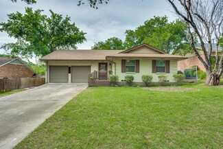 826 Sherwood Dr, Richardson, TX 75080