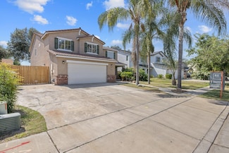 3225 N Mendonca St, Visalia, CA 93291