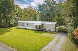 1180 Lake Hill Rd, Monterey, TN 38574