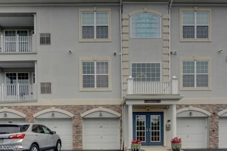 2 Sandstone Ct Unit D3, Woodland Park, NJ 07424