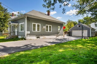 10 Lafayette St, Saco, ME 04072