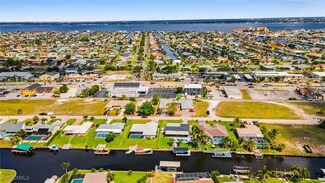 3816 SE 15th Place, Cape Coral, FL 33904