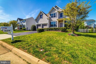 16874 Evening Star Dr, Round Hill, VA 20141