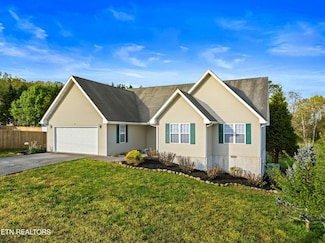 749 Harvest Meadows Dr, Kodak, TN 37764