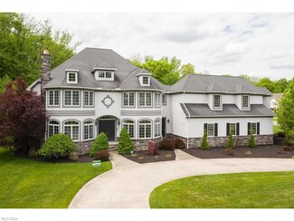2196 Firestone Trace, Akron, OH 44333