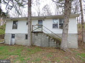 11515 Morningside Dr NE, Cumberland, MD 21502