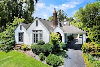 706 Draper Rd SW, Blacksburg, VA 24060